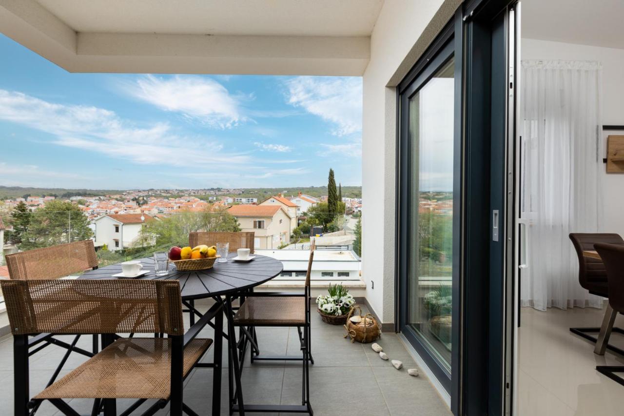 Apartment Muzini Малинска Экстерьер фото
